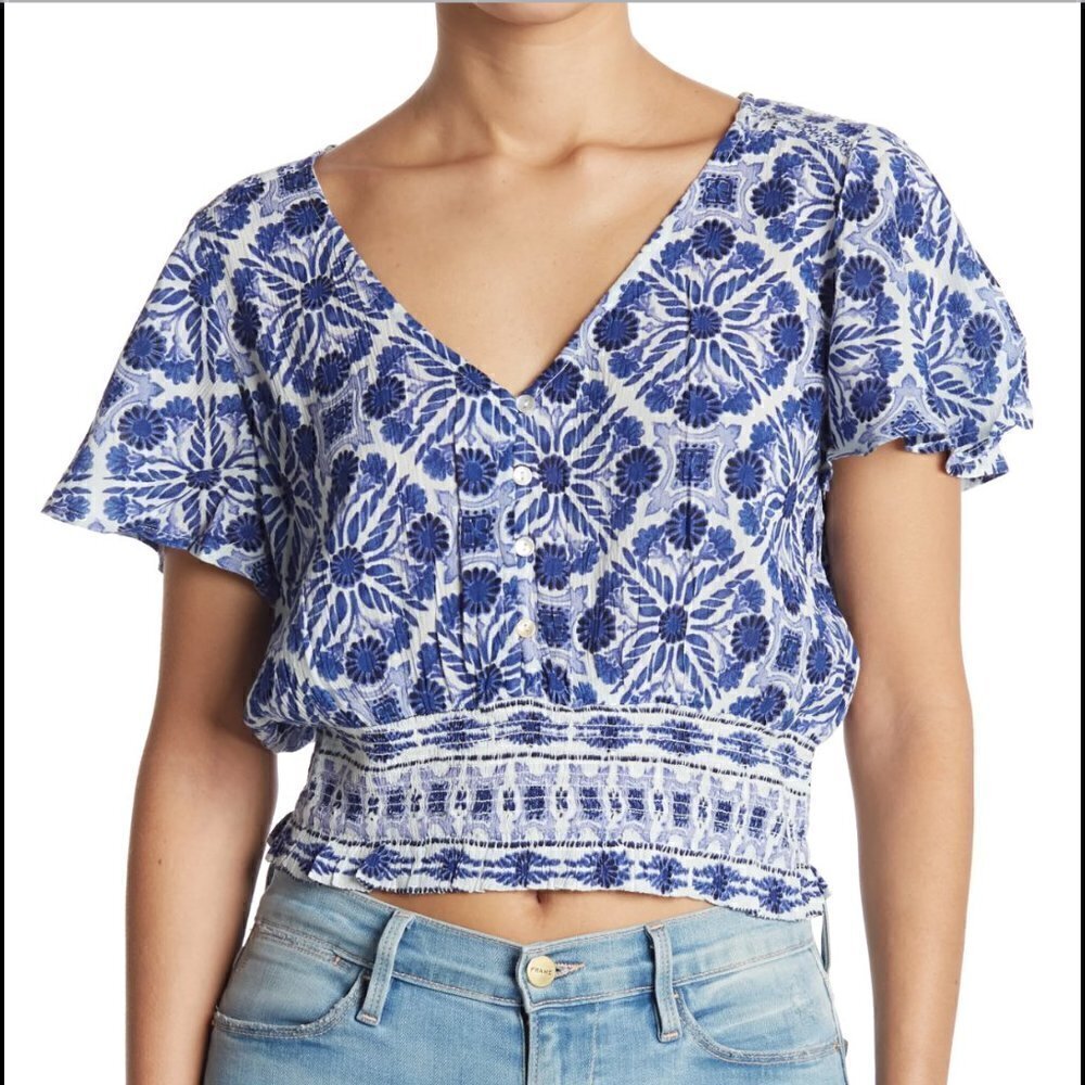 NWT Short Sleeved Smocked Top French Blue Small
